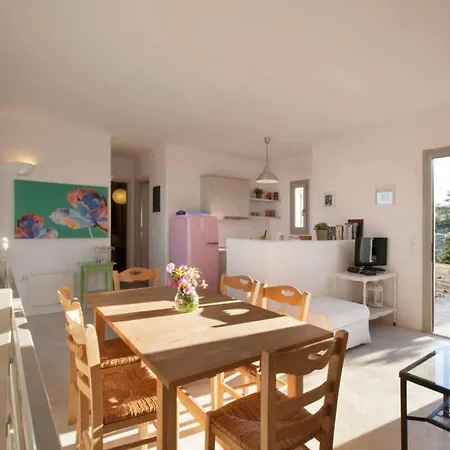 An Oasis For 22 People Near The Best Beach