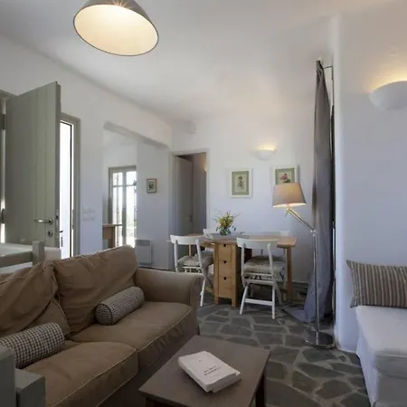 빌라 An Oasis For 22 People Near The Best Beach *