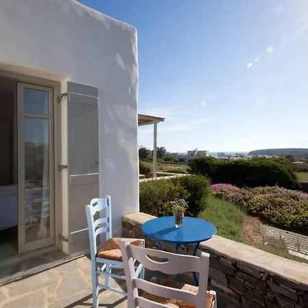 An Oasis For 22 People Near The Best Beach *