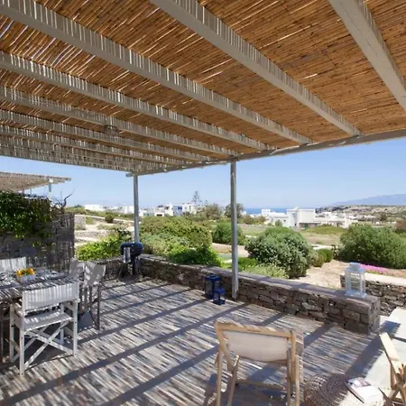 An Oasis For 22 People Near The Best Beach *