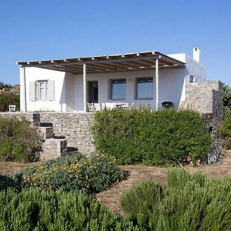 An Oasis For 22 People Near The Best Beach 나오우사